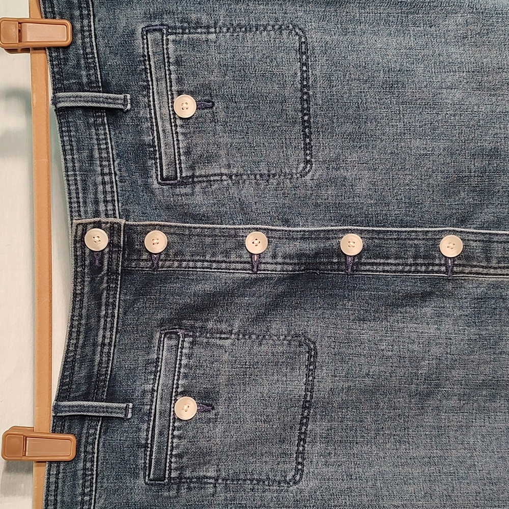 Women's jean skirt by TALBOTS. Size 16P - Picture 2 of 7